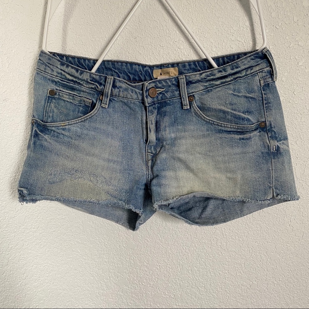 Light wash Denim shorts